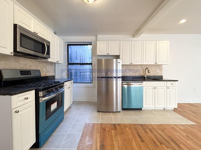 3-Bedroom at 270 Fort Washington Avenue