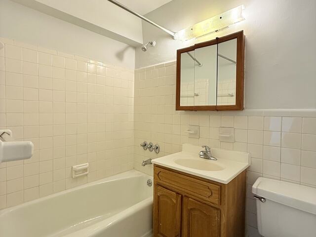 1-Bedroom at 160 Parkside Avenue