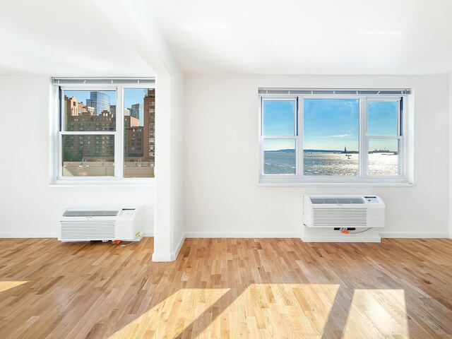 3-Bedroom at Gateway: 375 South End