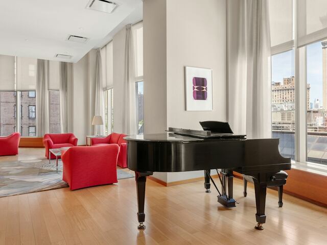 1-Bedroom at New York by Gehry