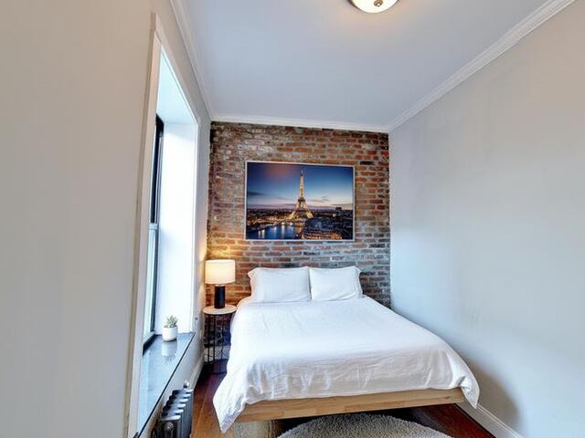 2-Bedroom at 60 Avenue B