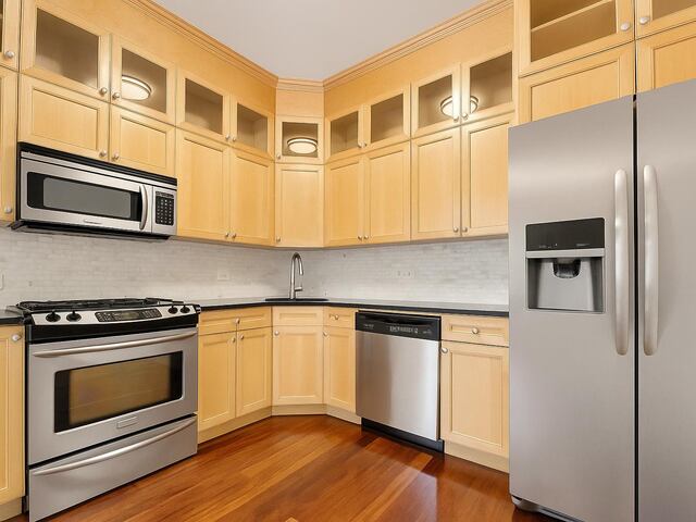 4-Bedroom at The Westbourne : 611 West 137th