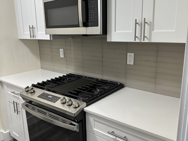 Studio at Parker Towers: 104-40 Queens Blvd