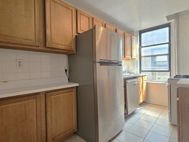 4-Bedroom at 280 Fort Washington Avenue
