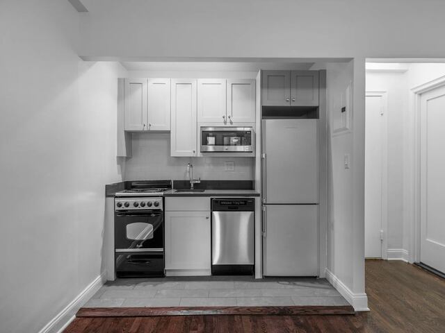 Studio at 24 Fifth Avenue