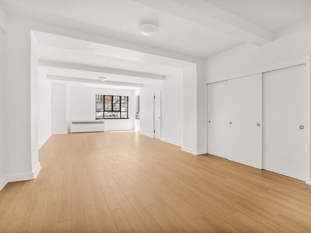 Studio at The Beaux Arts: 307 East 44th