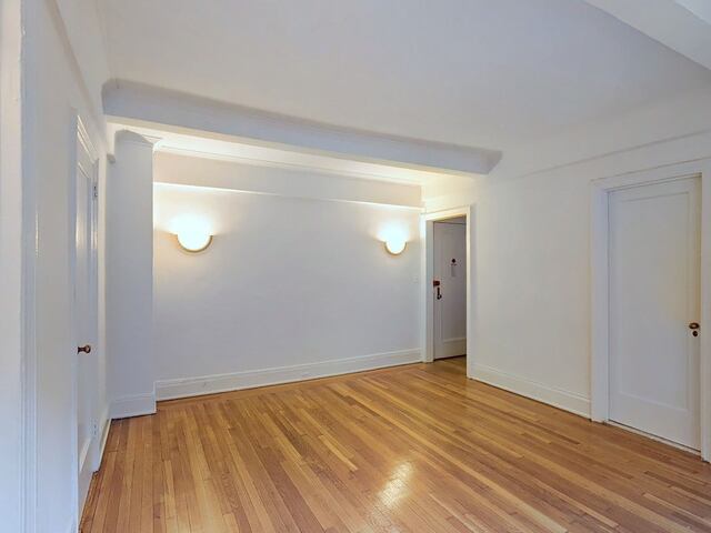 Studio at 404 East 55th Street
