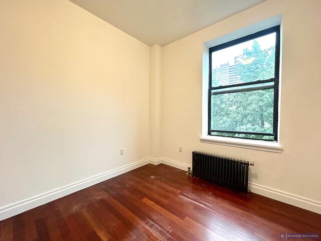 2-Bedroom at The Westbourne : 607 West 137th