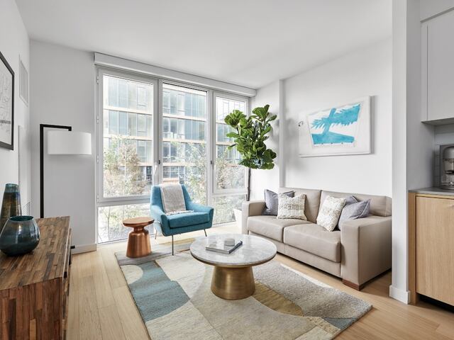 Studio at 10 Halletts Point