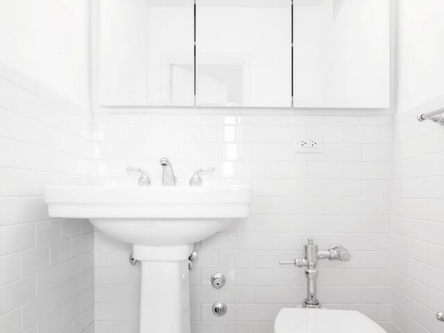 2-Bedroom at Lenox Terrace II: 2186 Fifth Ave