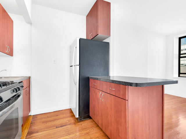 1-Bedroom at 426 West 49th Street