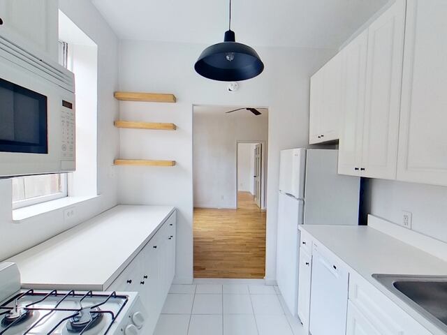2-Bedroom at 200 West 84th Street