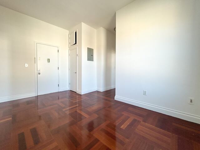 2-Bedroom at The Westbourne : 607 West 137th