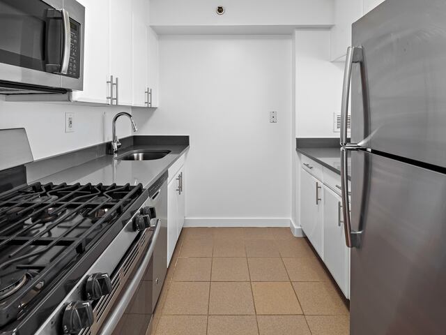 1-Bedroom at Newport: The Lincoln