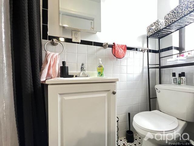 Studio at 332 East 95th Street