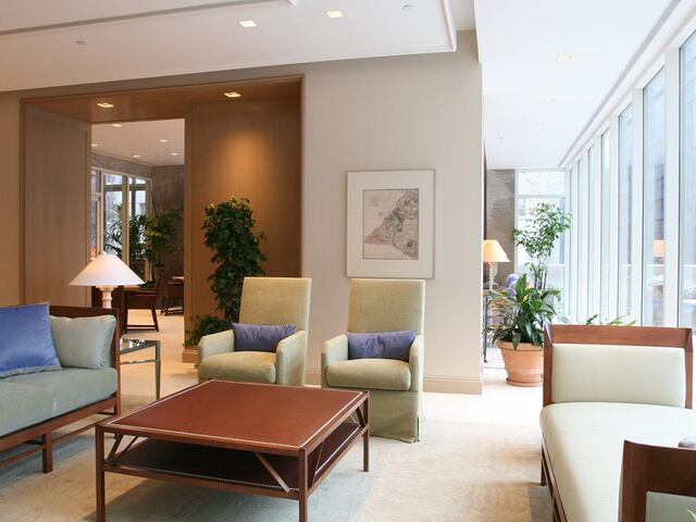 1-Bedroom at Barclay Tower