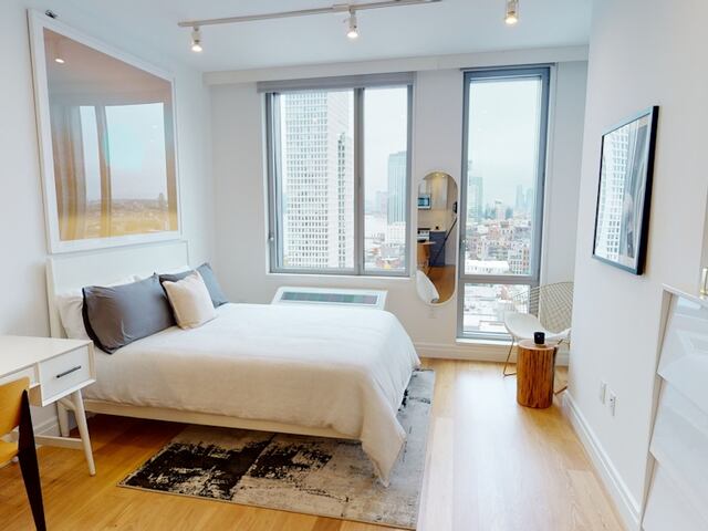 Studio at 325 Kent Avenue