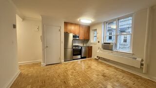 1-Bedroom at Manhattan East: 209 East 66th (Manhattan)