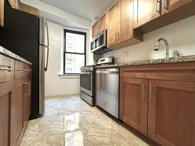 1-Bedroom at 404 East 55th Street