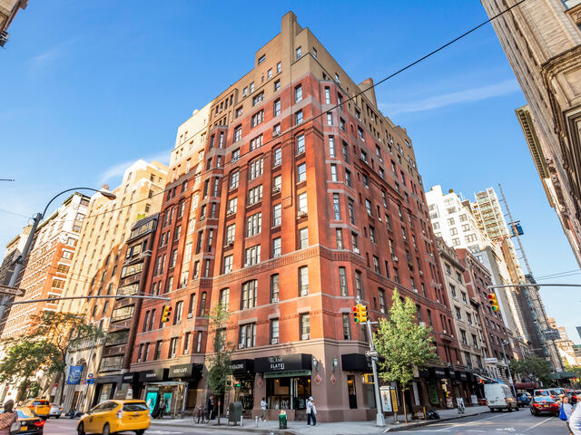2-Bedroom at 121 Madison Avenue