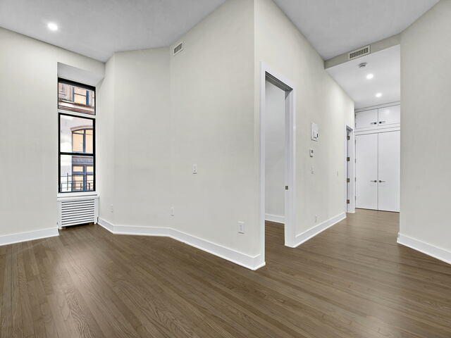 2-Bedroom at 121 Madison Avenue