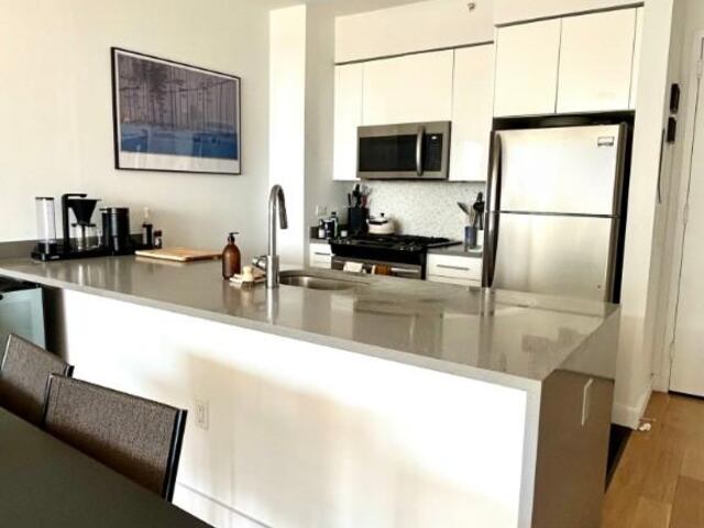 1-Bedroom at 33 Bond Street