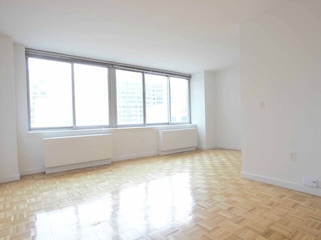 Studio at 101 West End Avenue