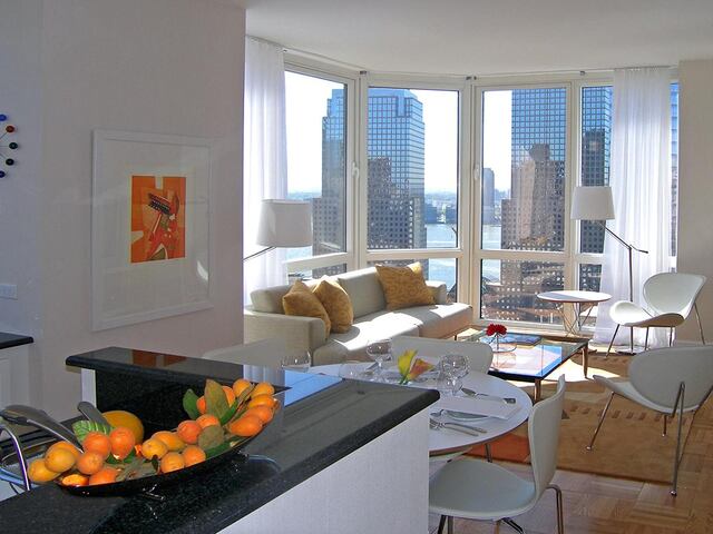 2-Bedroom at Barclay Tower