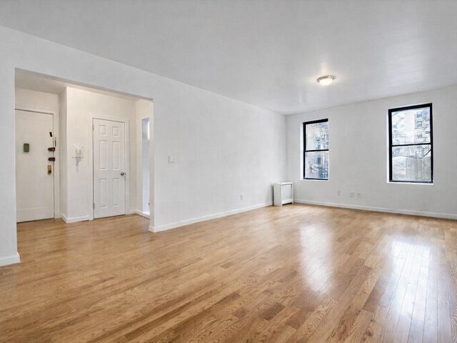 1-Bedroom at 44 Bennett Avenue