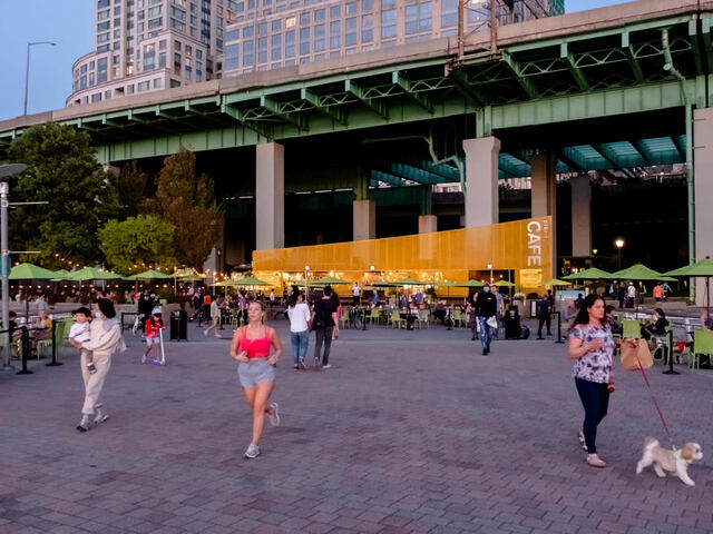 Dine and drink on the banks of the Hudson.