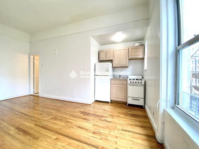 Studio at 936 West End Avenue
