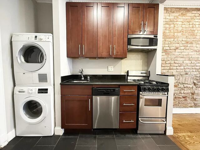 1-Bedroom at 493 Second Avenue