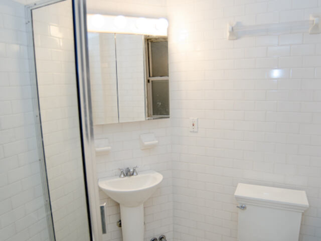 3-Bedroom at 113 East 31st Street