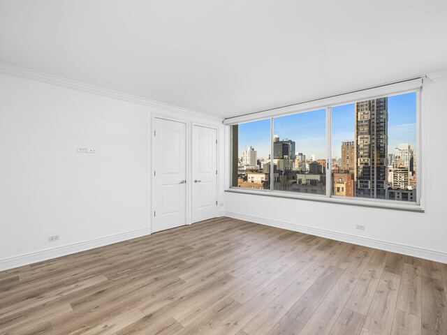 1-Bedroom at Sutton Court