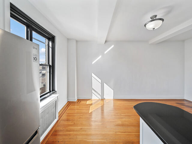 1-Bedroom at The Carteret