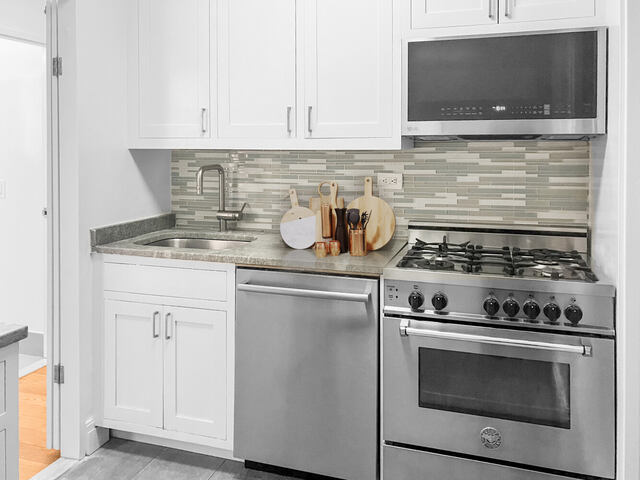 2-Bedroom at West River House