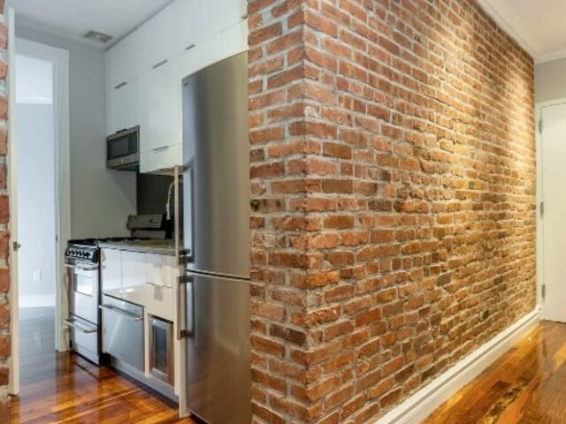 2-Bedroom at 1590 Lexington Avenue