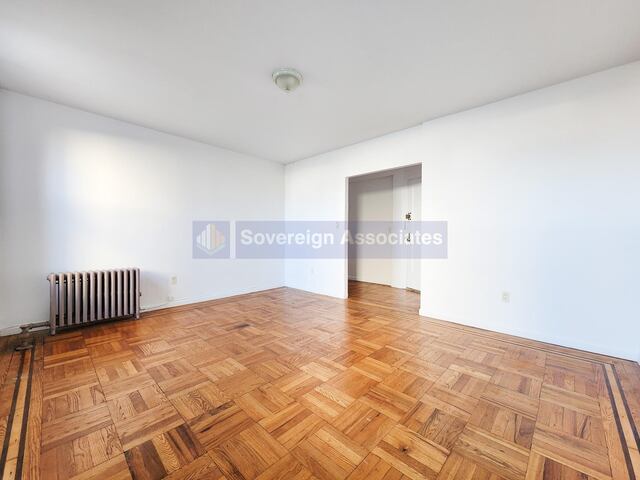 1-Bedroom at 165 Pinehurst Avenue