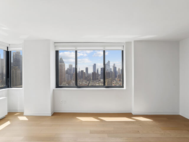 1-Bedroom at 1 Columbus Place