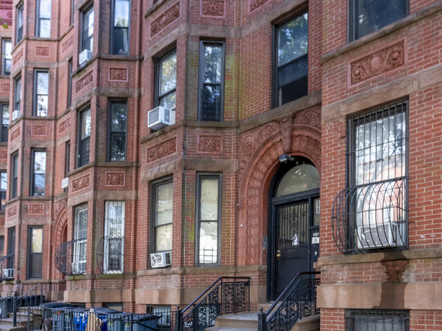 4-Bedroom at 88 Clinton Avenue