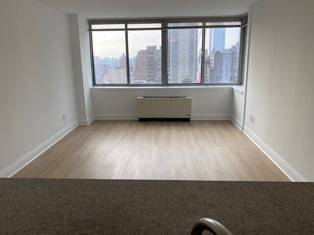 1-Bedroom at 800 Sixth Avenue