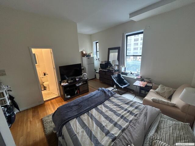 Studio at 2020 Broadway
