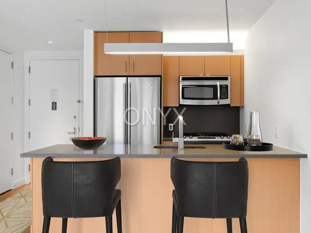 1-Bedroom at New York by Gehry