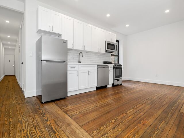 4-Bedroom at 184 Claremont Avenue