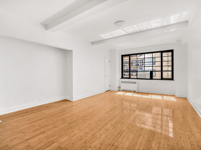 Studio at The Beaux Arts: 307 East 44th