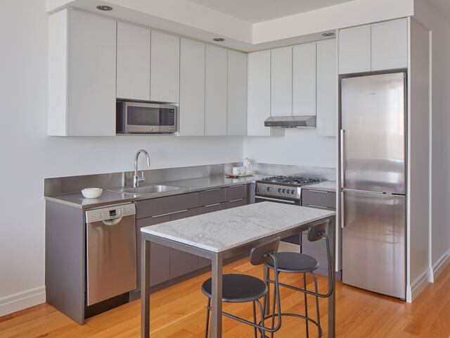 1-Bedroom at 300 Ashland Place