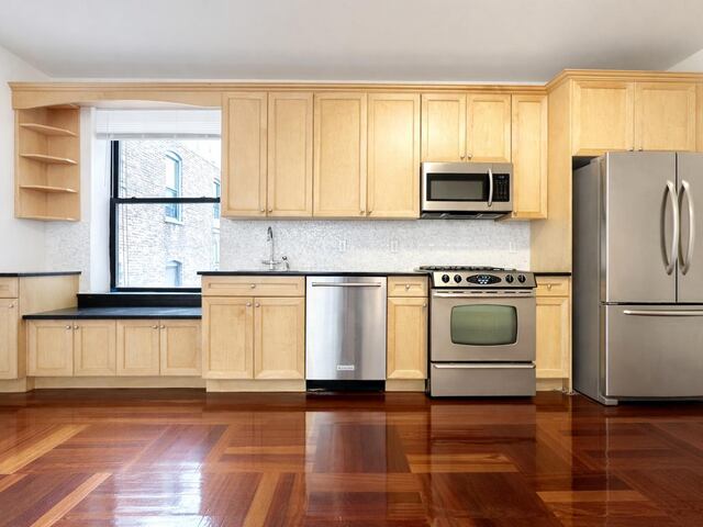 3-Bedroom at The Westbourne : 607 West 137th