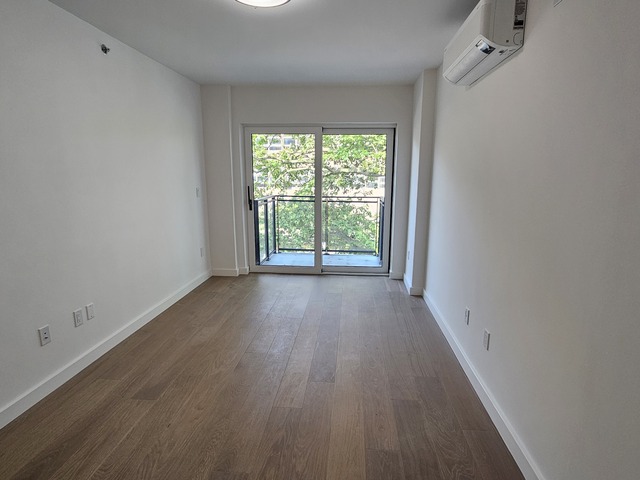 Studio at Kensington Manor