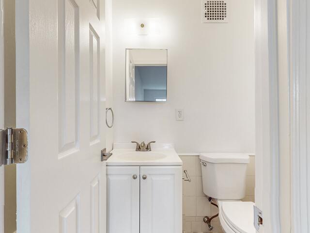 3-Bedroom at 1091 Hancock Street
