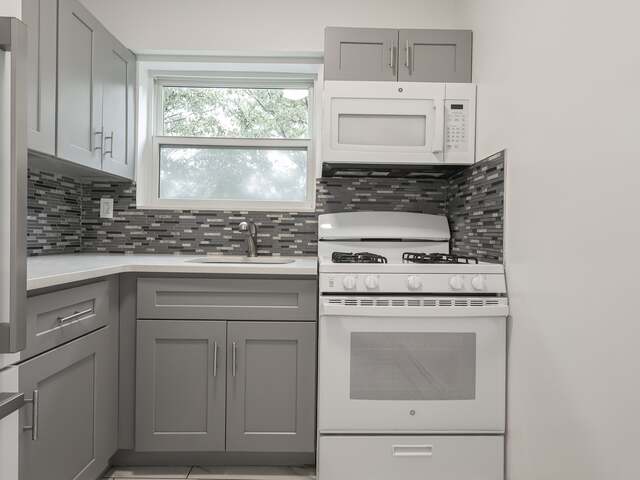 3-Bedroom at 1091 Hancock Street